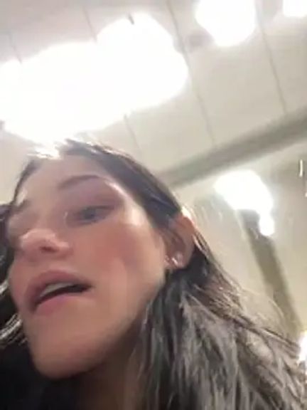 Mia_Mia_M