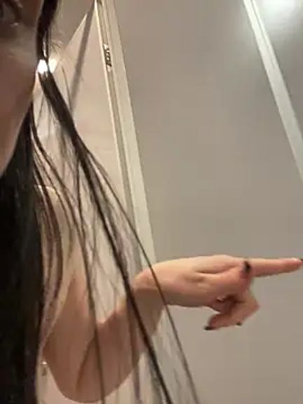 Mia_Mia_M