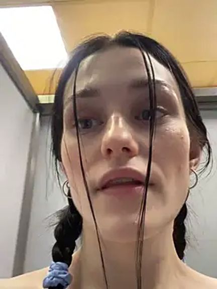 Mia_Mia_M