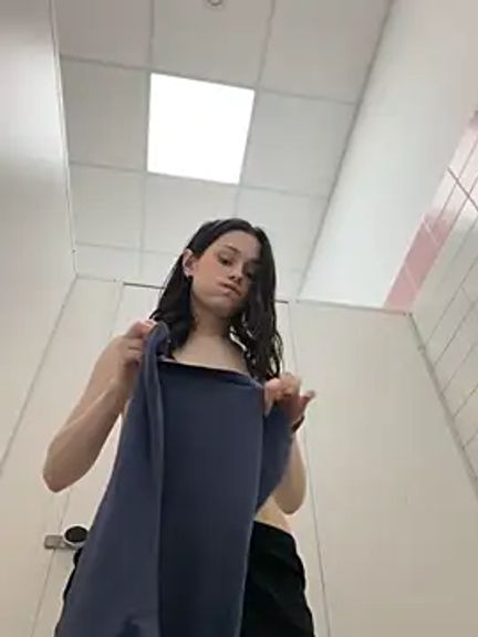 Mia_Mia_M