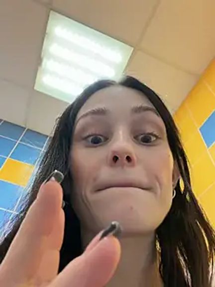 Mia_Mia_M