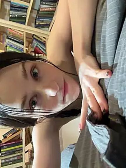 Mia_Mia_M