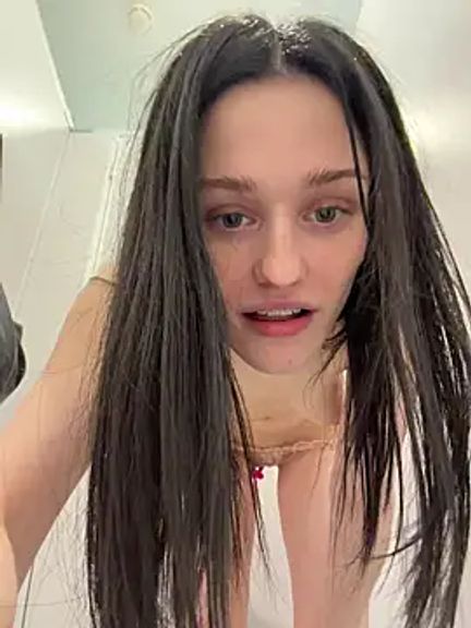 Mia_Mia_M