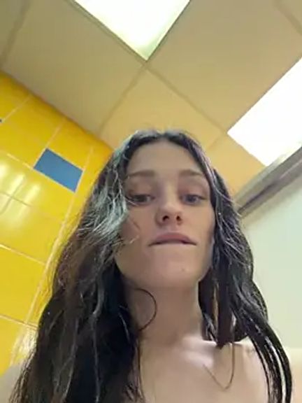 Mia_Mia_M