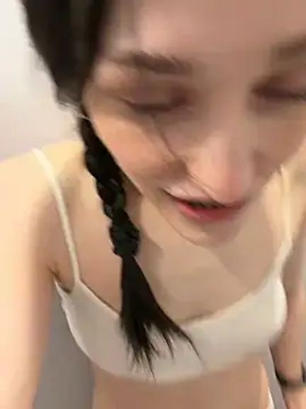 Mia_Mia_M