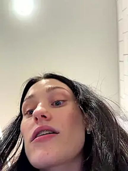 Mia_Mia_M