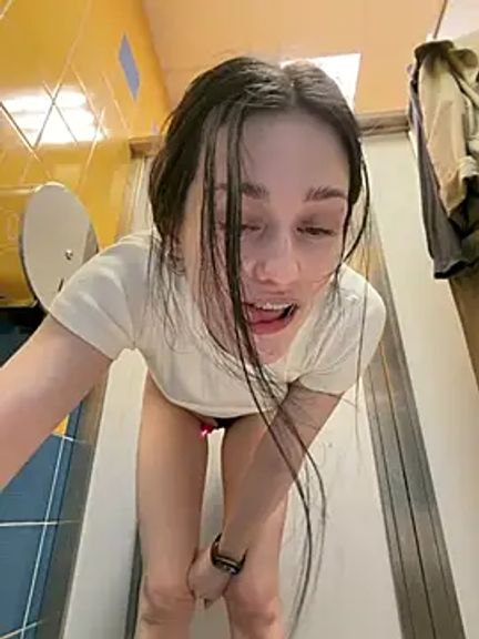 Mia_Mia_M