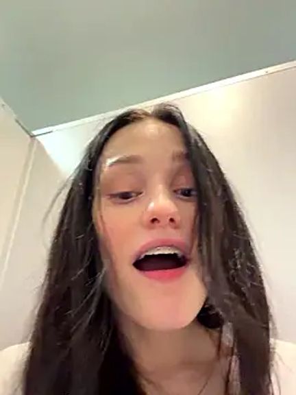Mia_Mia_M