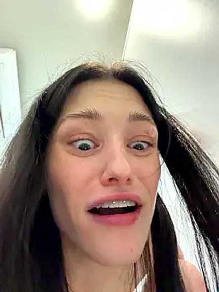 Mia_Mia_M