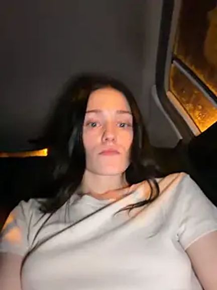 Mia_Mia_M