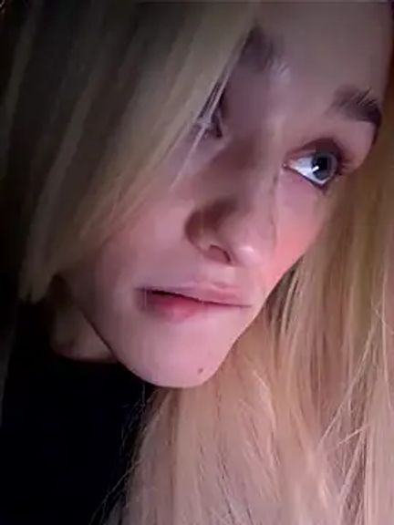 Mia_Mia_M