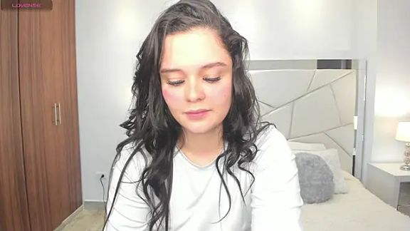 Bella-hadiid