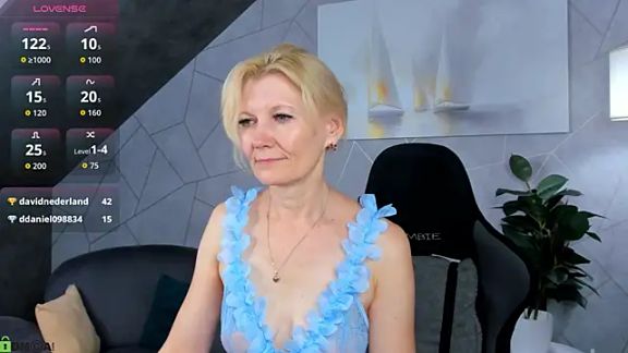 Julie_Lucas