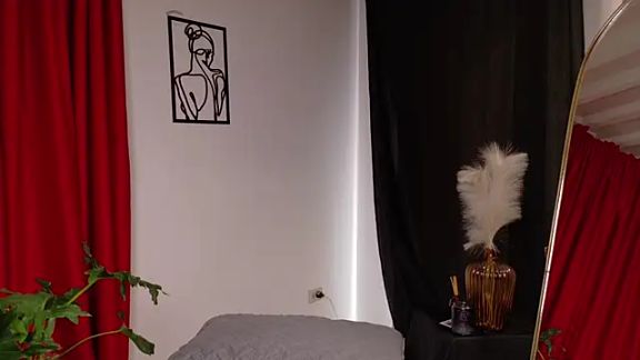 Mia_Benett_