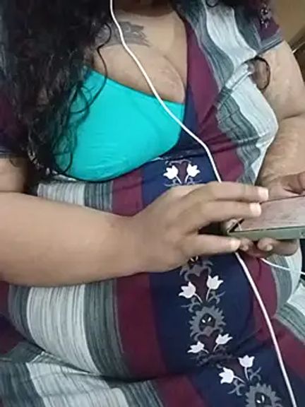 deepika-mallus