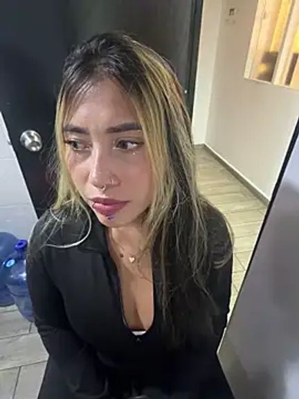 ManuelaVeeleez