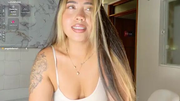 ManuelaVeeleez