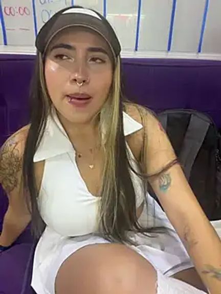 ManuelaVeeleez