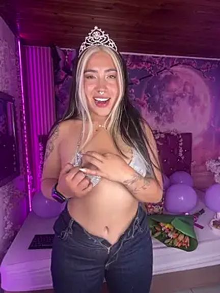 ManuelaVeeleez