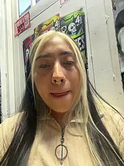 ManuelaVeeleez