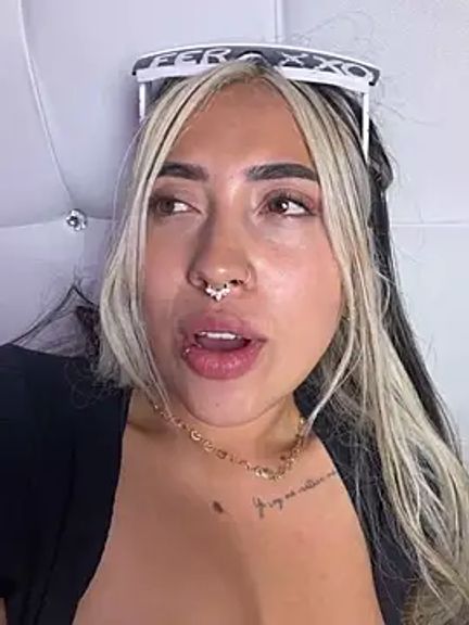 ManuelaVeeleez