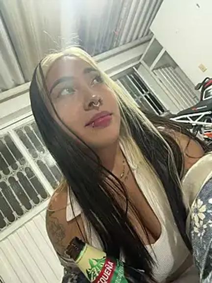 ManuelaVeeleez