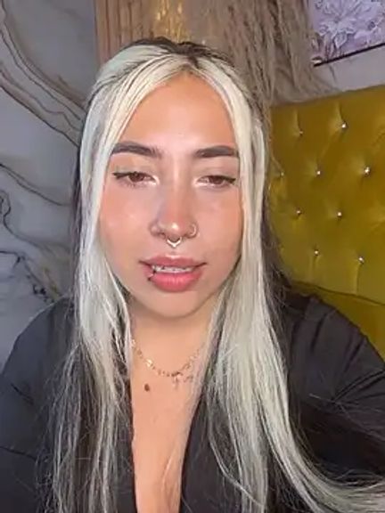 ManuelaVeeleez