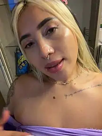 ManuelaVeeleez