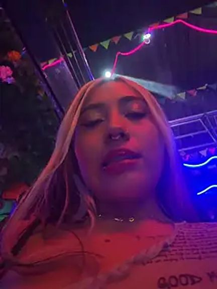 ManuelaVeeleez