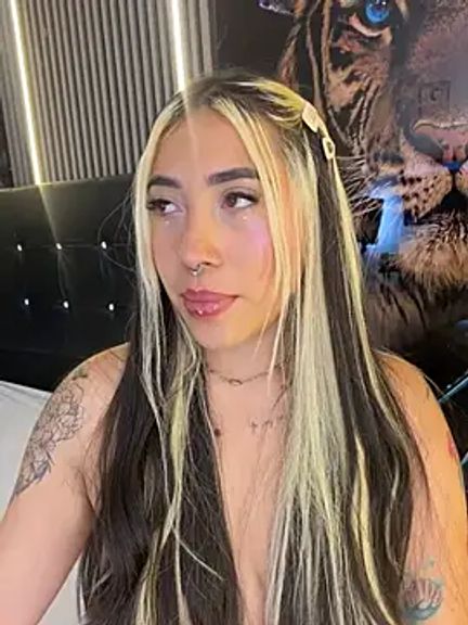 ManuelaVeeleez