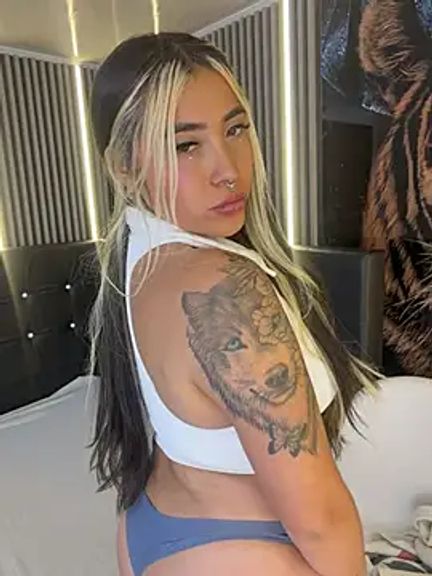 ManuelaVeeleez