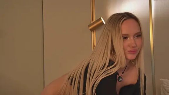JuliaHotty_