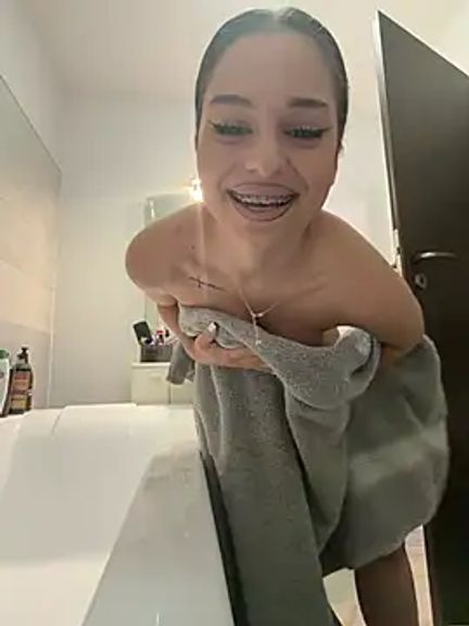 Olivia_Noor