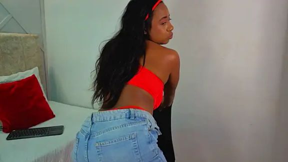 amara_queen_