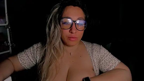 CumOnMy_Tits