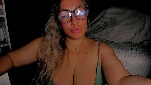 CumOnMy_Tits