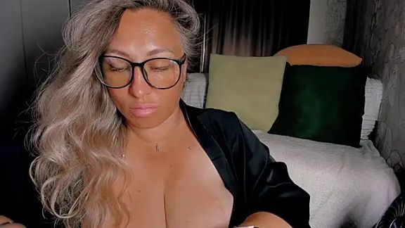 CumOnMy_Tits