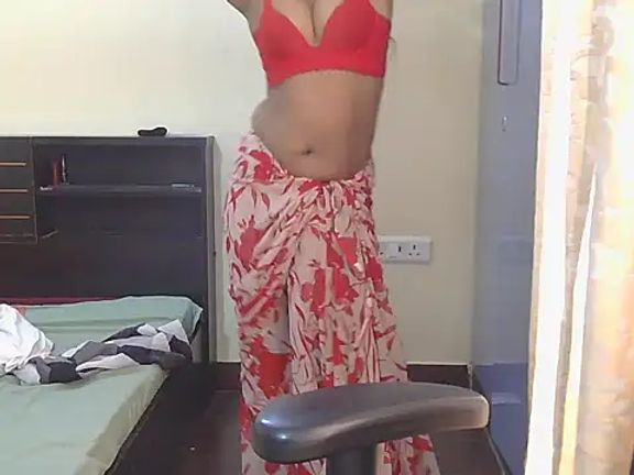 hottest_mahiii