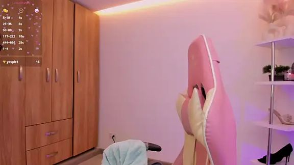 KittyFeet1