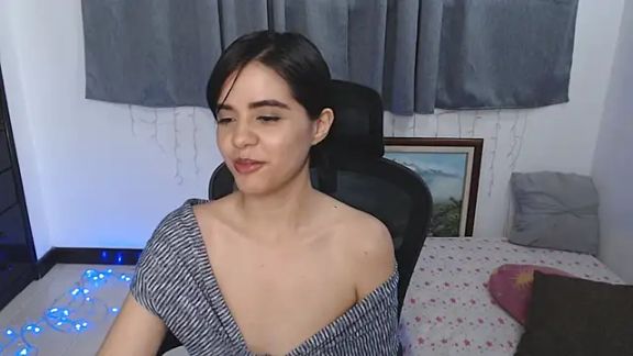 mia_collins_x