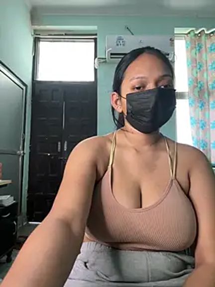 RadhikaHotty