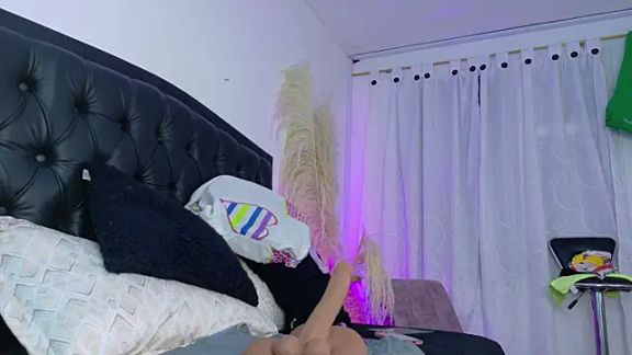 Scarlet_Hiit
