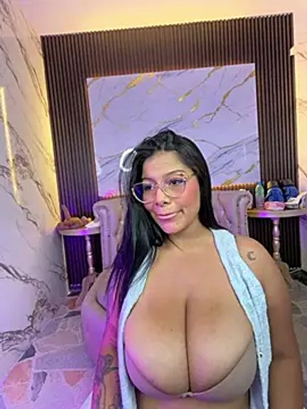 Megan_hugeboobs