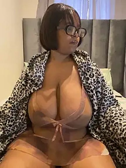 Saggy_areola95