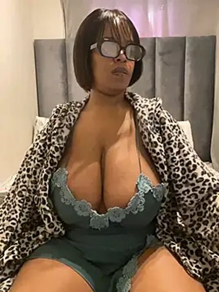 Saggy_areola95