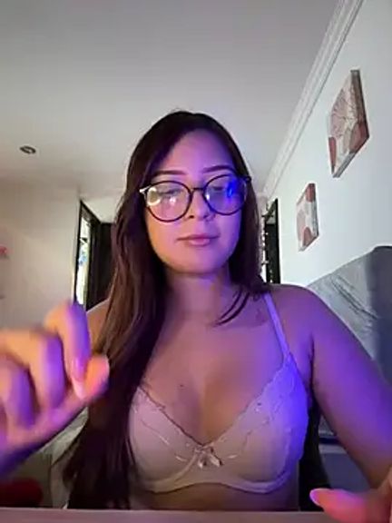 Zoe_Lennoxx