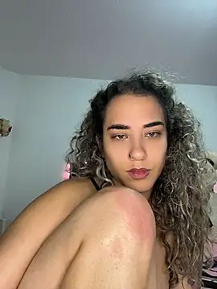 Melina-54