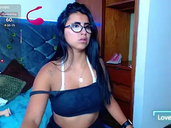 Alisha_Gamskar13