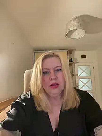 JanieLight53
