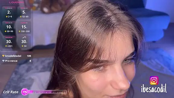 adriana_allien